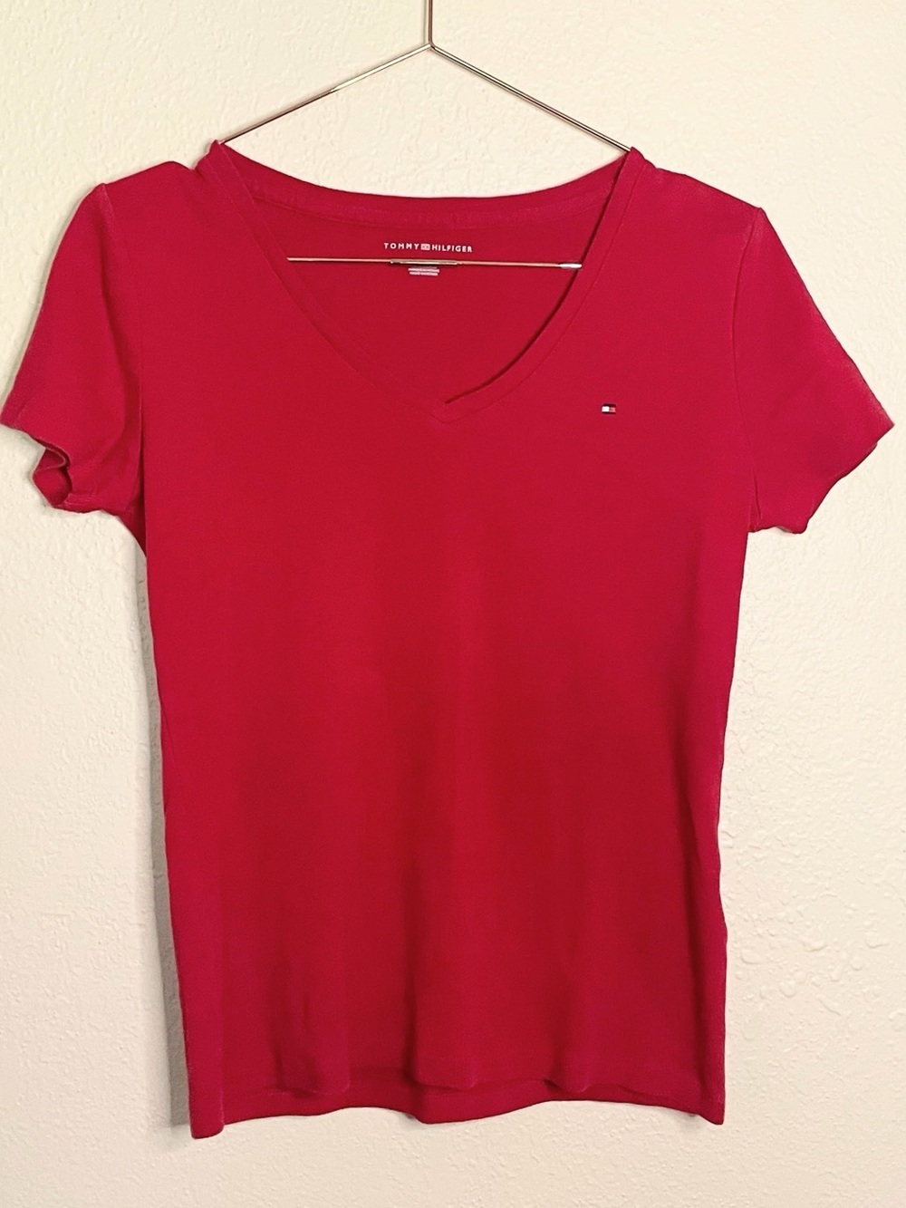 Tommy Hilfiger Red Favorite V-Neck Tee Medium Cotton Top